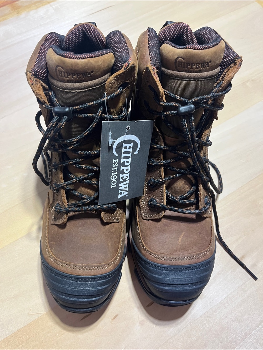 Chippewa Brown Leather Work/Hike Boots with Black Outsoles Safety Rated size 8W